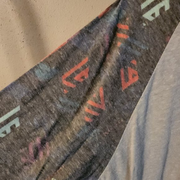 Lula Roe - Picture 2 of 2